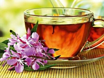 Le thé à l'épilobe peut apporter à la fois des avantages et des inconvénients au corps masculin